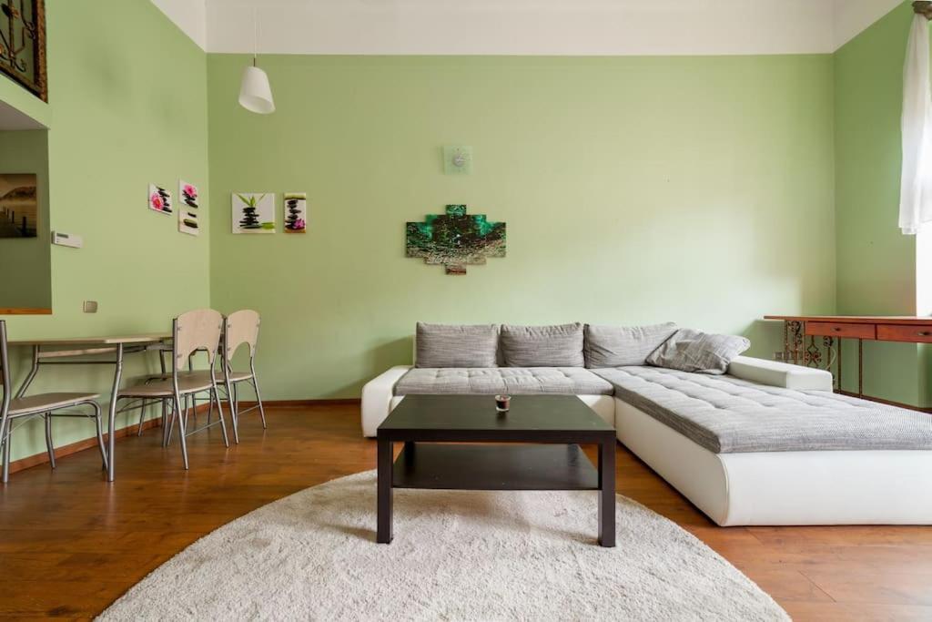Main Street Apartment / Heart Of Bp Budapest Eksteriør bilde